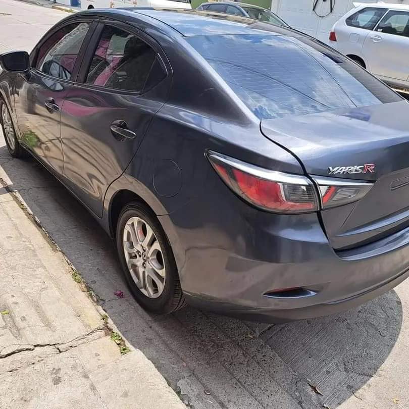 Toyota Yaris R XLE $150,000